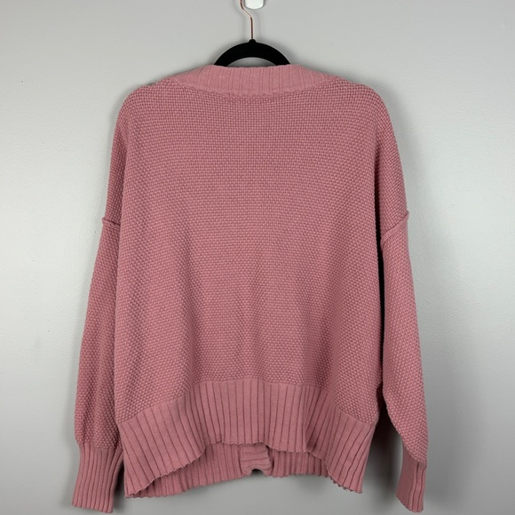 Free People Beach Cotton Knit Cardigan Sweater Pink Oversized Large Tiny Flaw - Picture 14 of 15